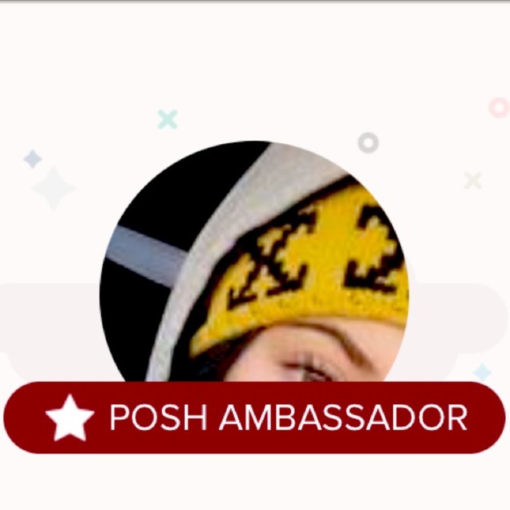 ✨Poshmark Ambassador✨
